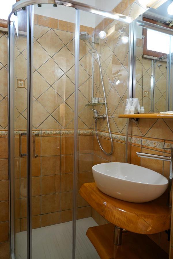 Familiainn Rooms & Apartments Pompeja Zewnętrze zdjęcie